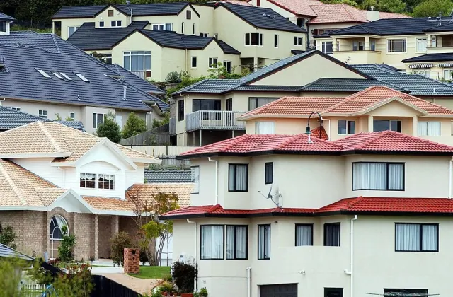 A neighborhood of closely spaced houses